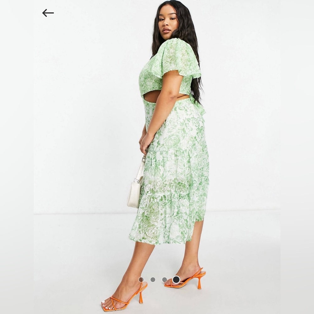 Dark Pink Plus waist midaxi dress in overscaled green rose print in size 20